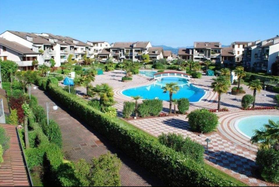דירות דסנזאנו דל גארדה Casa Lorenzo מראה חיצוני תמונה