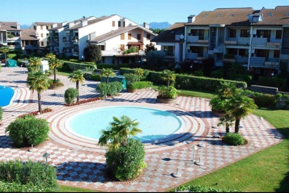 דירות דסנזאנו דל גארדה Casa Lorenzo מראה חיצוני תמונה